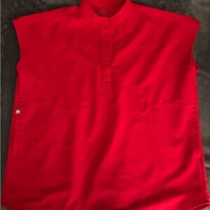 Figs Rafaela scrub top, size XXS. Color is Winning Red.